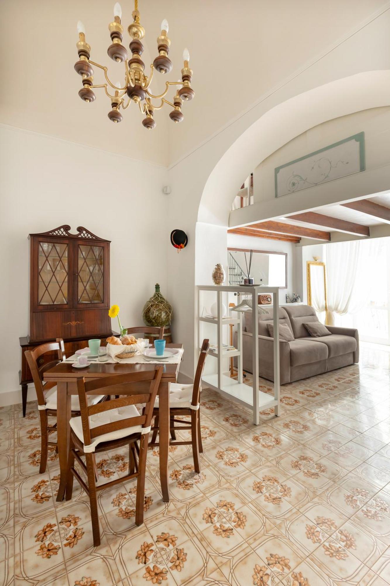 Niloufar Residence Napoli Екстериор снимка