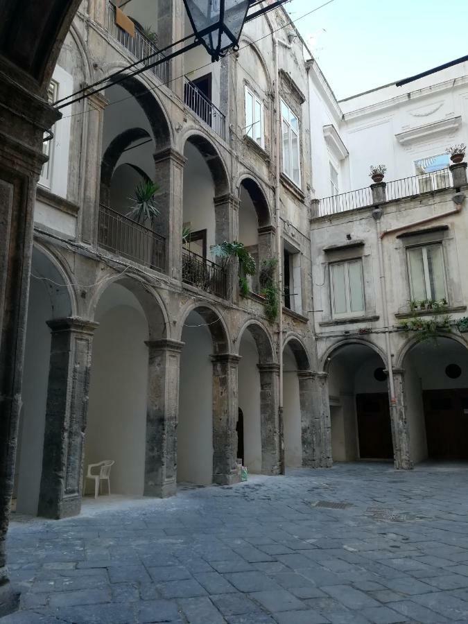 Niloufar Residence Napoli Екстериор снимка